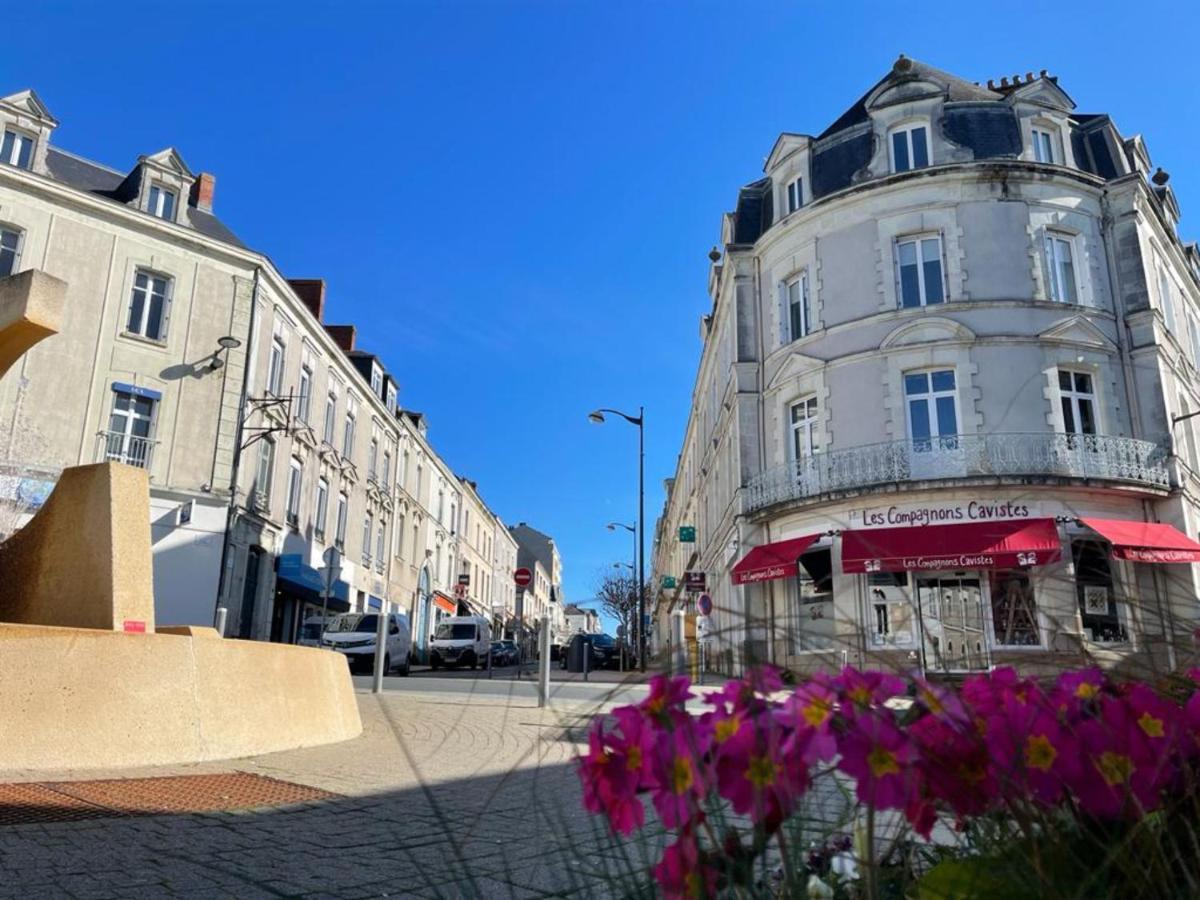 Apartamento Demeure Rossini Cholet Centre Exterior foto